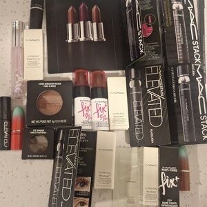 MAC bundle 22 Piece Set